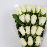 Flowrista | White Roses Bouquet - 17 Stems
