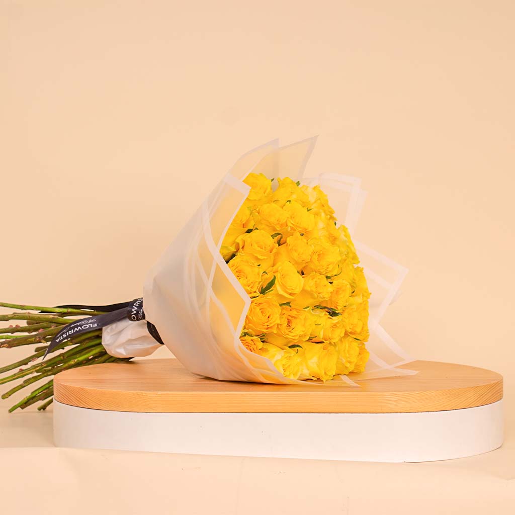 30 Yellow Roses Hand Bouquet