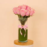 Flowrista | Vase of 20 Bella Rosa