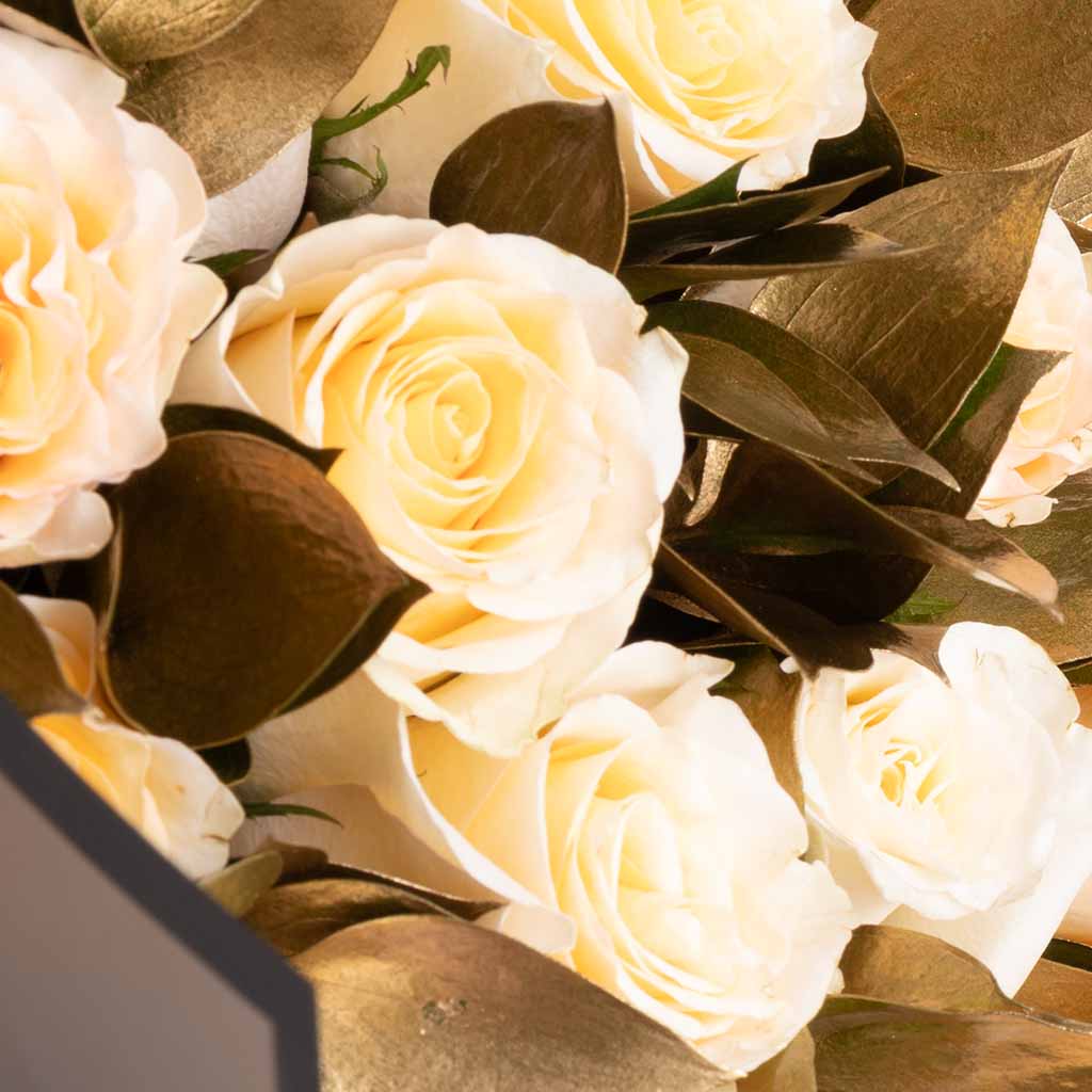 Golden Veil Bouquet