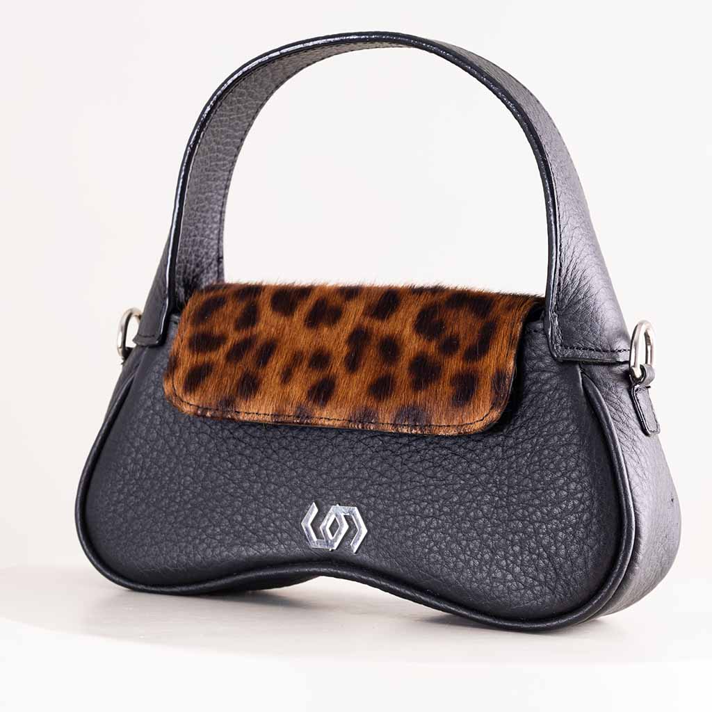 Cocan Black Tiger Bag & 20 Red Roses
