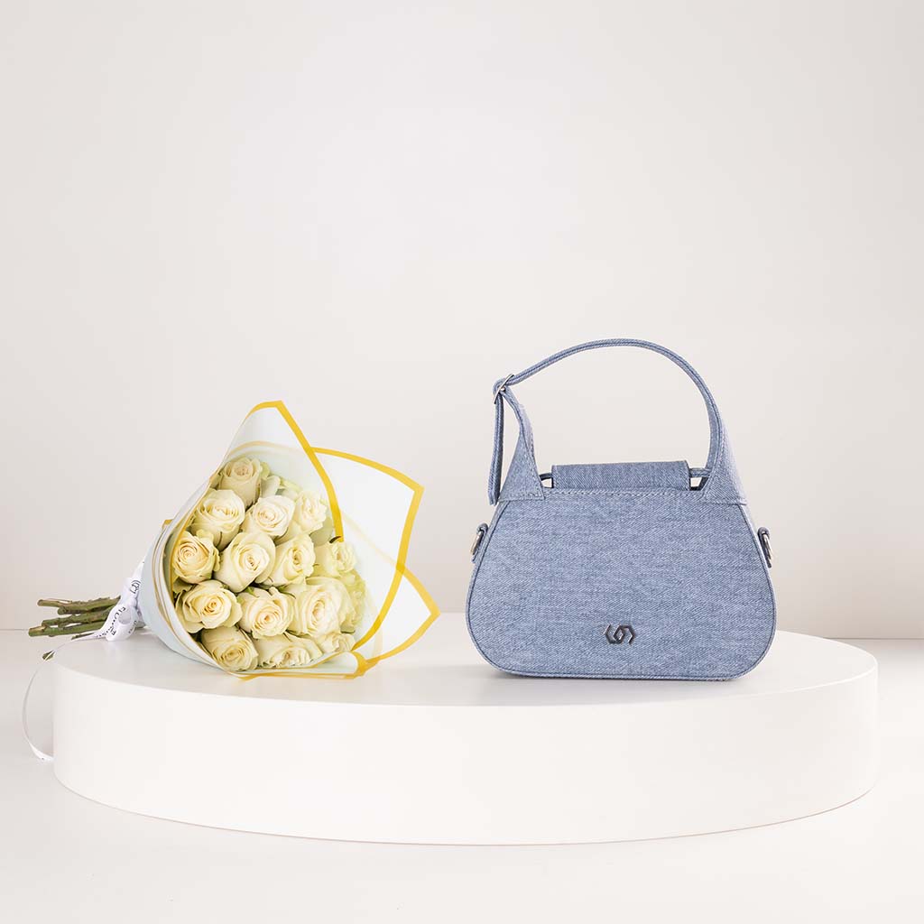 Cocan Luxurious Blue Bag & White Roses Bouquet