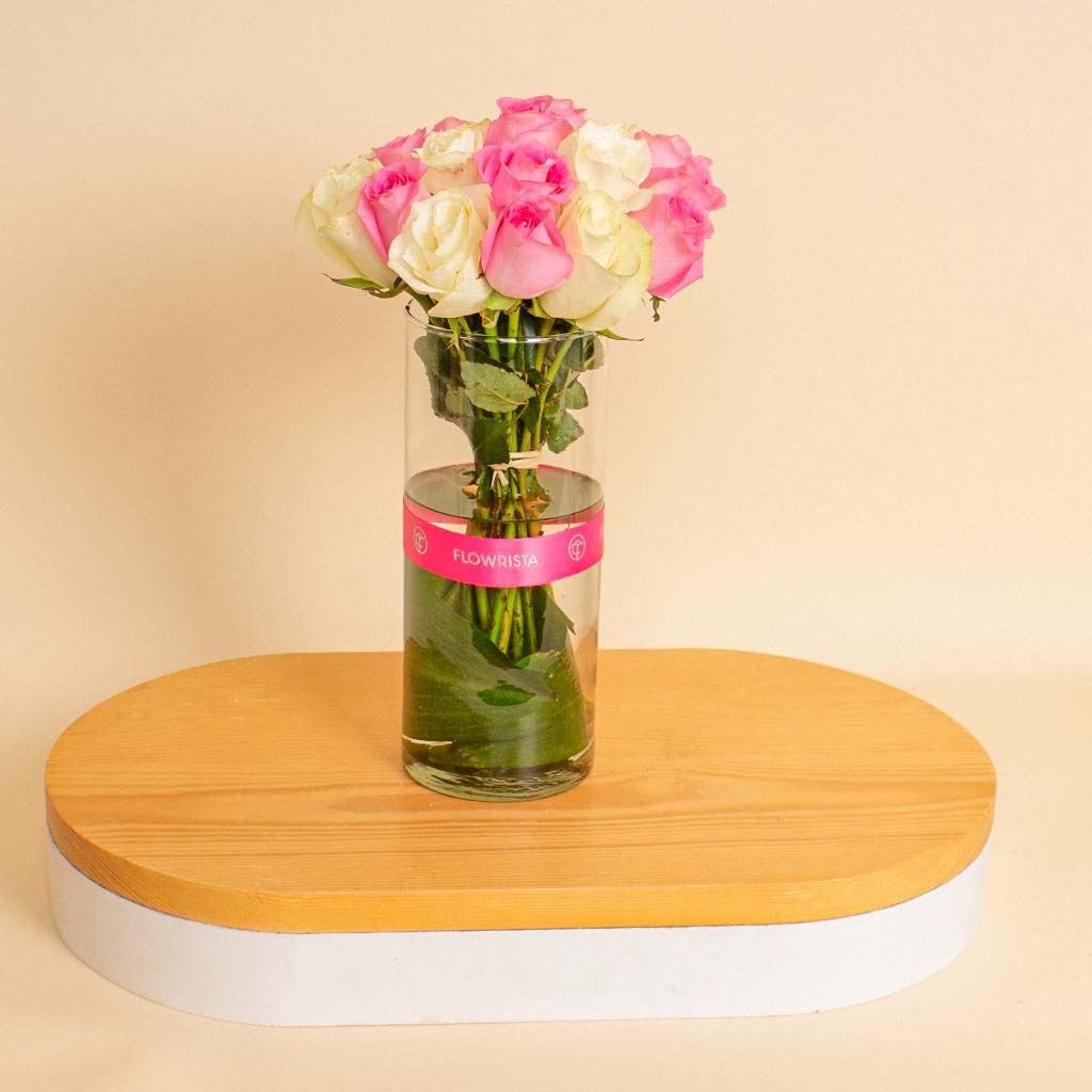 Elegant Bloom Vase | 20 White and Pink Flowers