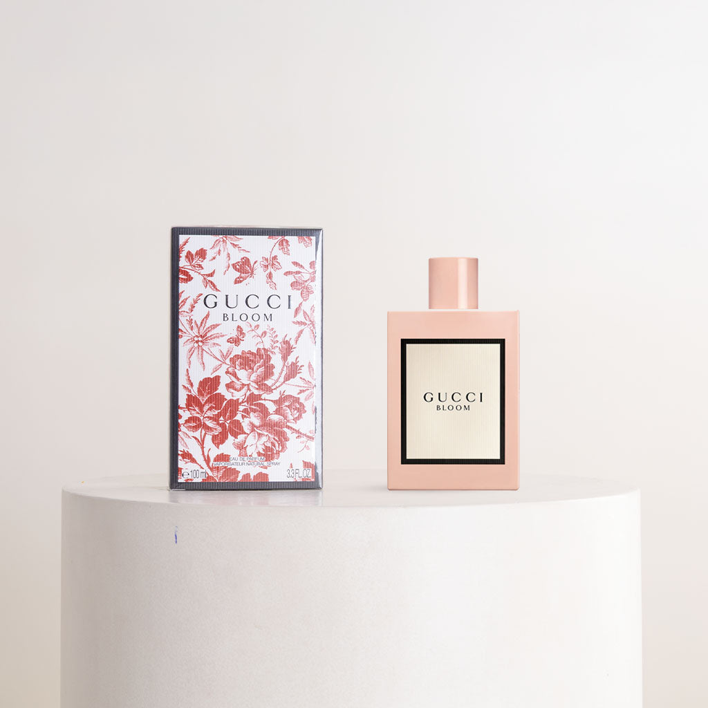 Gucci Bloom EDP For Women 100ml & Red Roses Bouquet