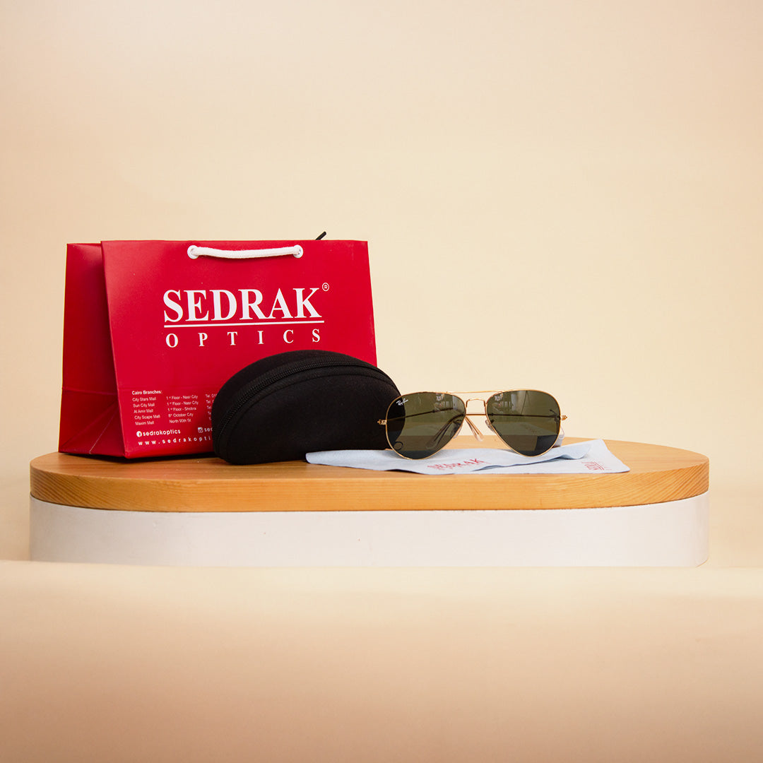 Ray-Ban Sunglass with Gold Frame & Classic Green Lenses