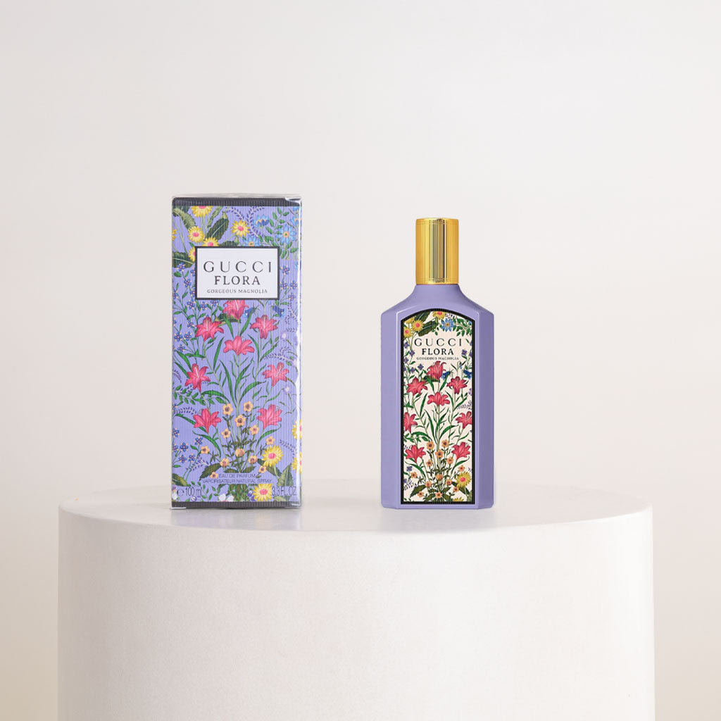 Gucci Flora Gorgeous Magnolia For Her EDP 100ml & 15 Red Roses Bouquet