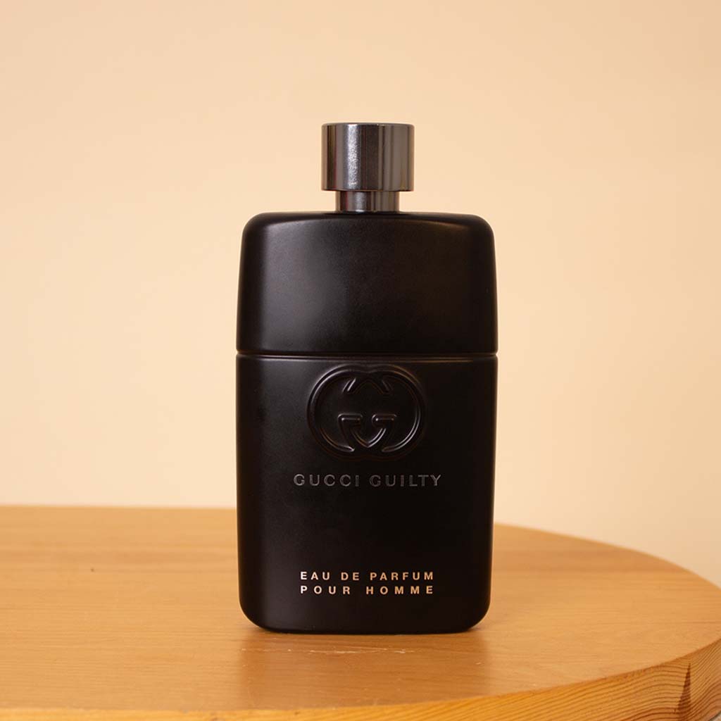 Gucci Guilty For Him Eau de Parfum 150ml & Red Roses Bouquet