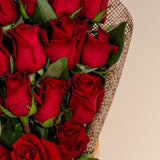 Pavo’s Beige Tote Handbag | Romantic Hand Bouquet