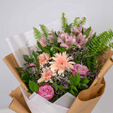 Feminine Grace Bouquet – Pink Roses