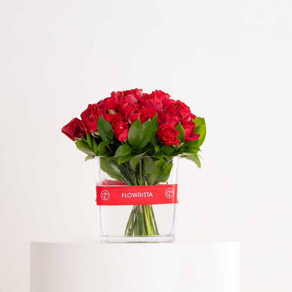 Patchi Tin Box 245g & Red Baby Roses Vase