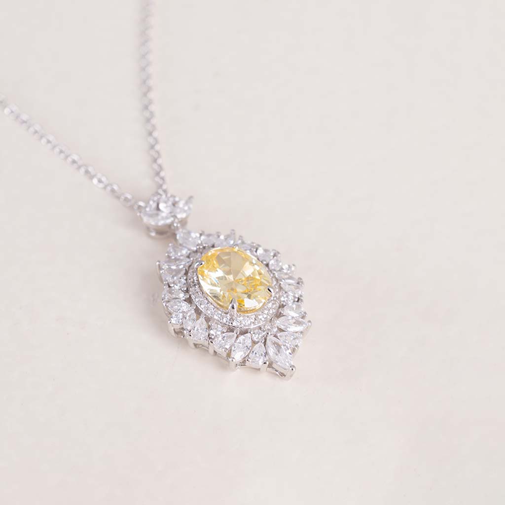 Markiz Platinum-Plated Yellow Zircon Necklace & Baby Roses & Gypsophila Bouquet