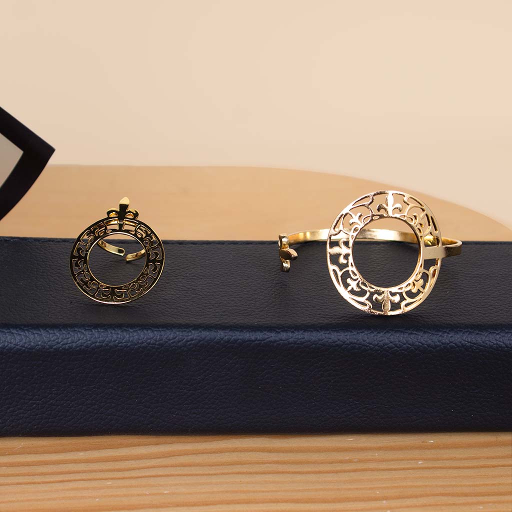 Amaz Cicular Ring And Bracelet | 15 Red Roses