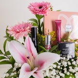 Flowrista Beauty & Blooms Gift Box