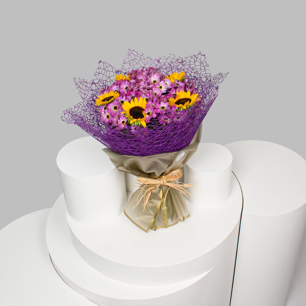 Vibrant Sunflowers & Regal Reagan Blooms