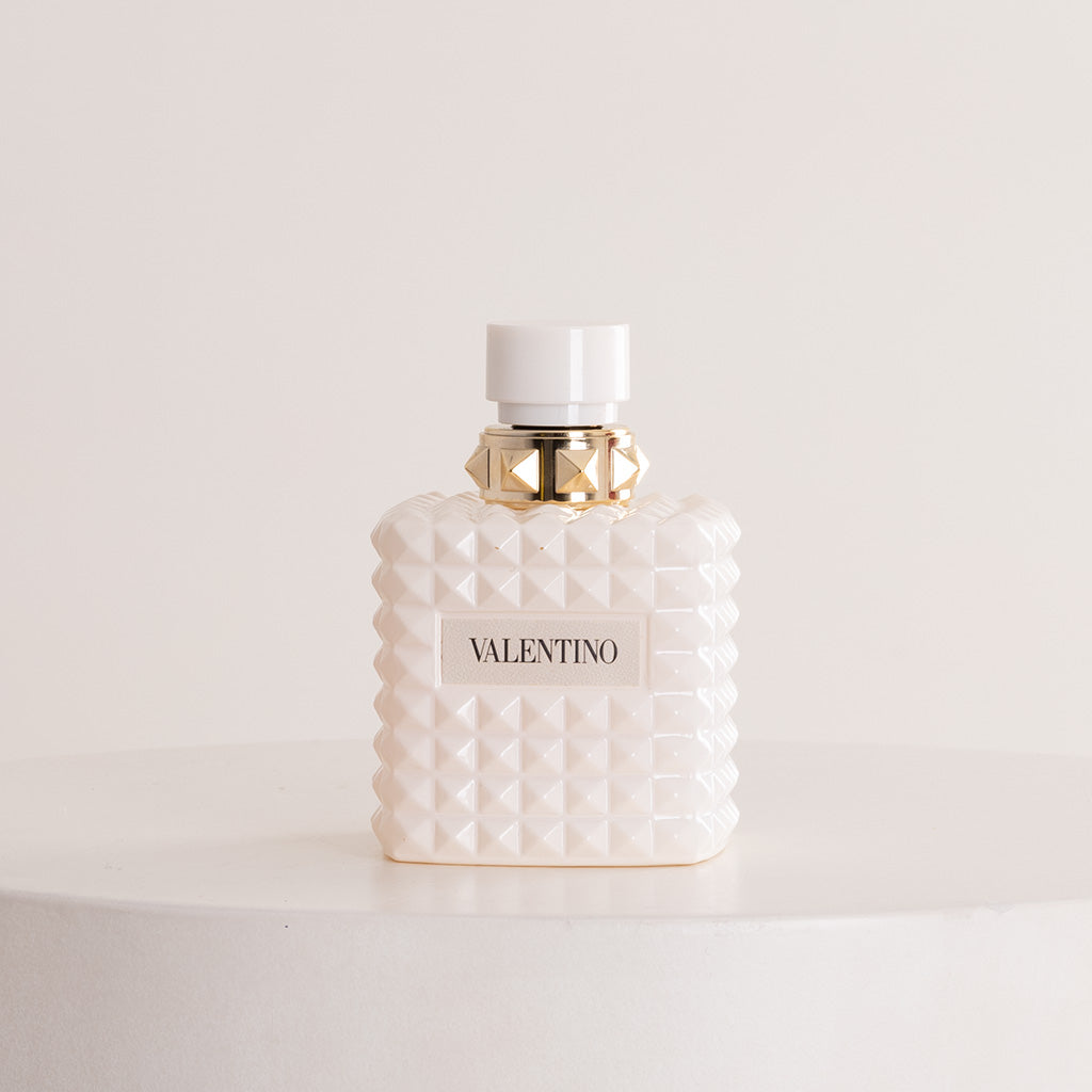 Valentino Born In Roma Donna Rendez-Vous Ivory EDP 100ml & 15 Red Roses Hand Bouquet