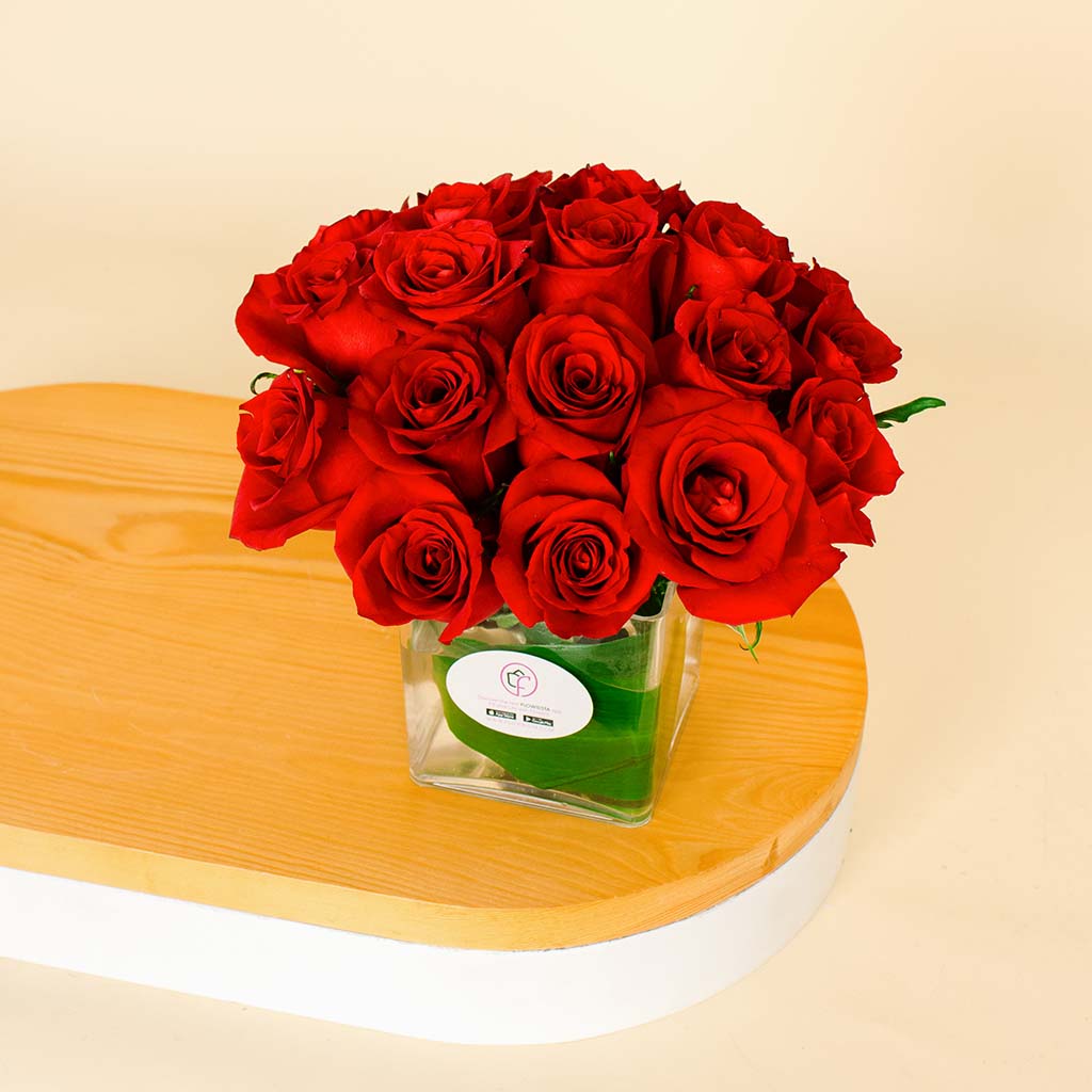 Amaz Bracelet Gladiator Band Cuff And Vase Red Roses