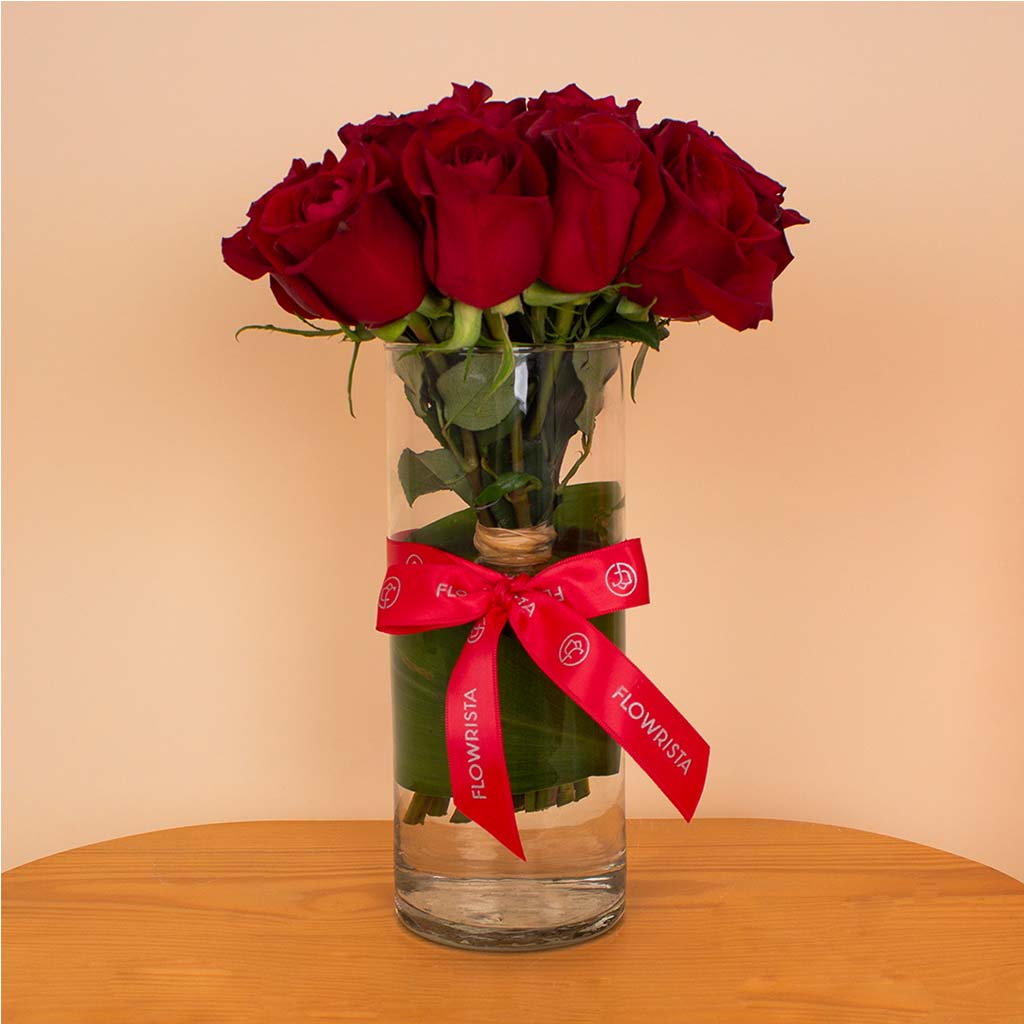 Bubblzz Cupcake Body Care Collection & Red Roses Vase