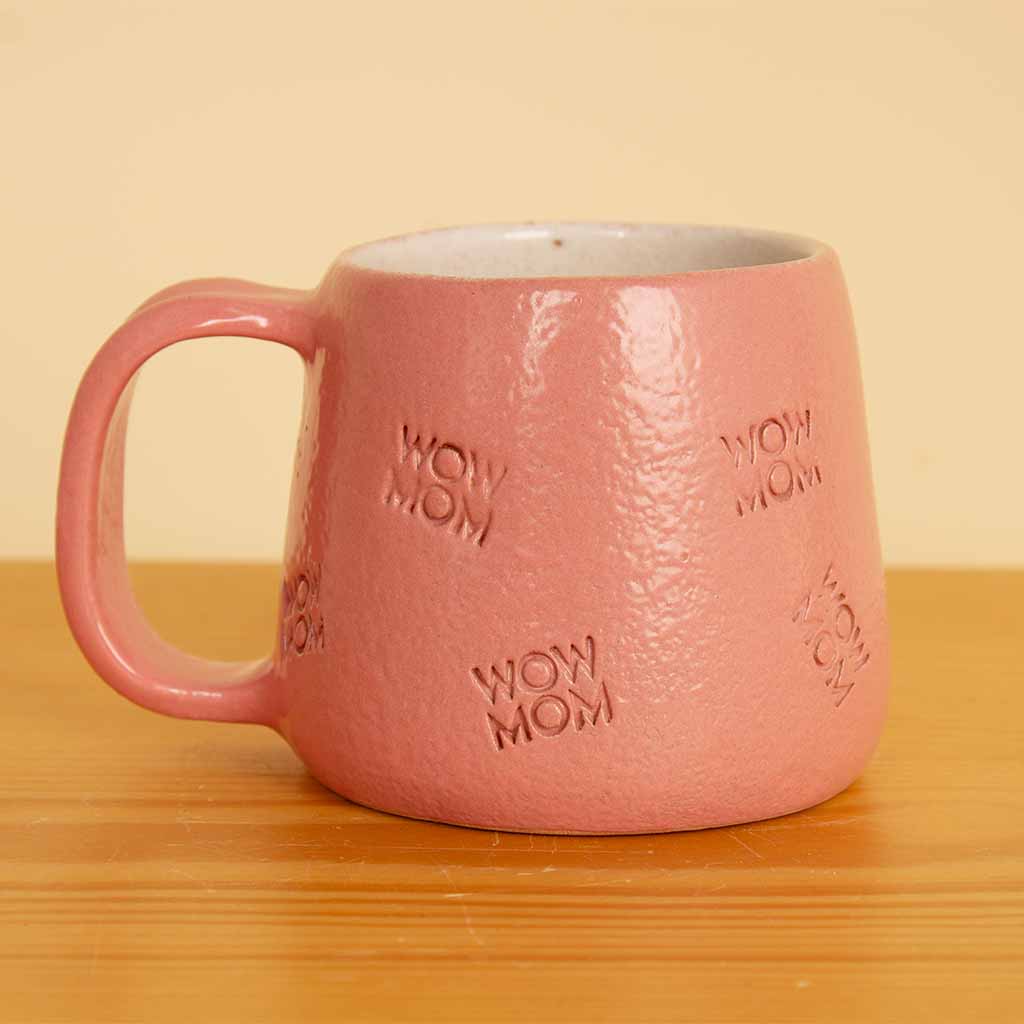 Mug Wow Mom and 15 White Roses Vase