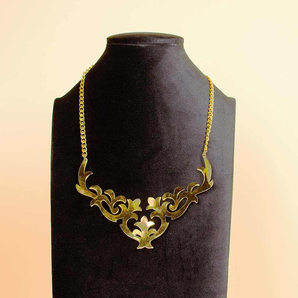 Amaz Elysian Radiance Necklace | Red flower vase