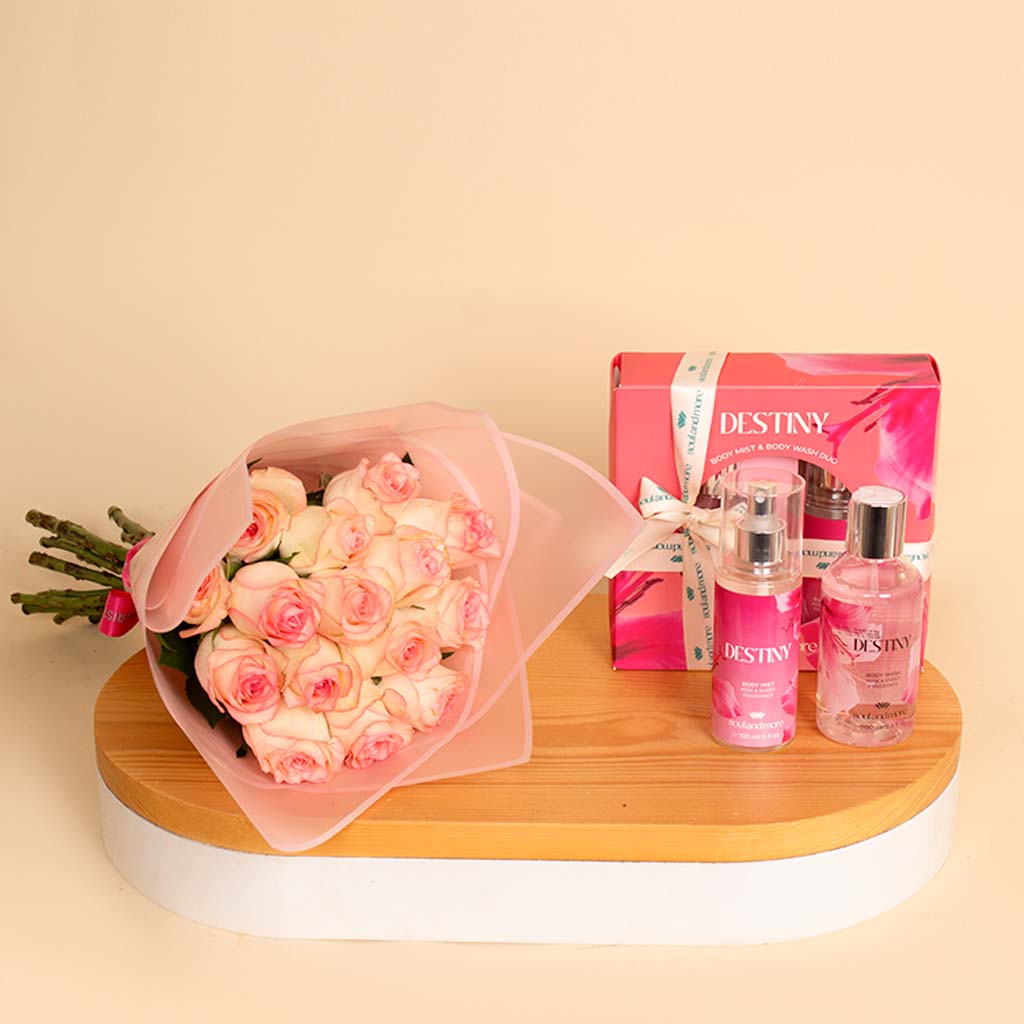 Soul & More Destiny set of 2 | A bouquet of 15 light pink flowers