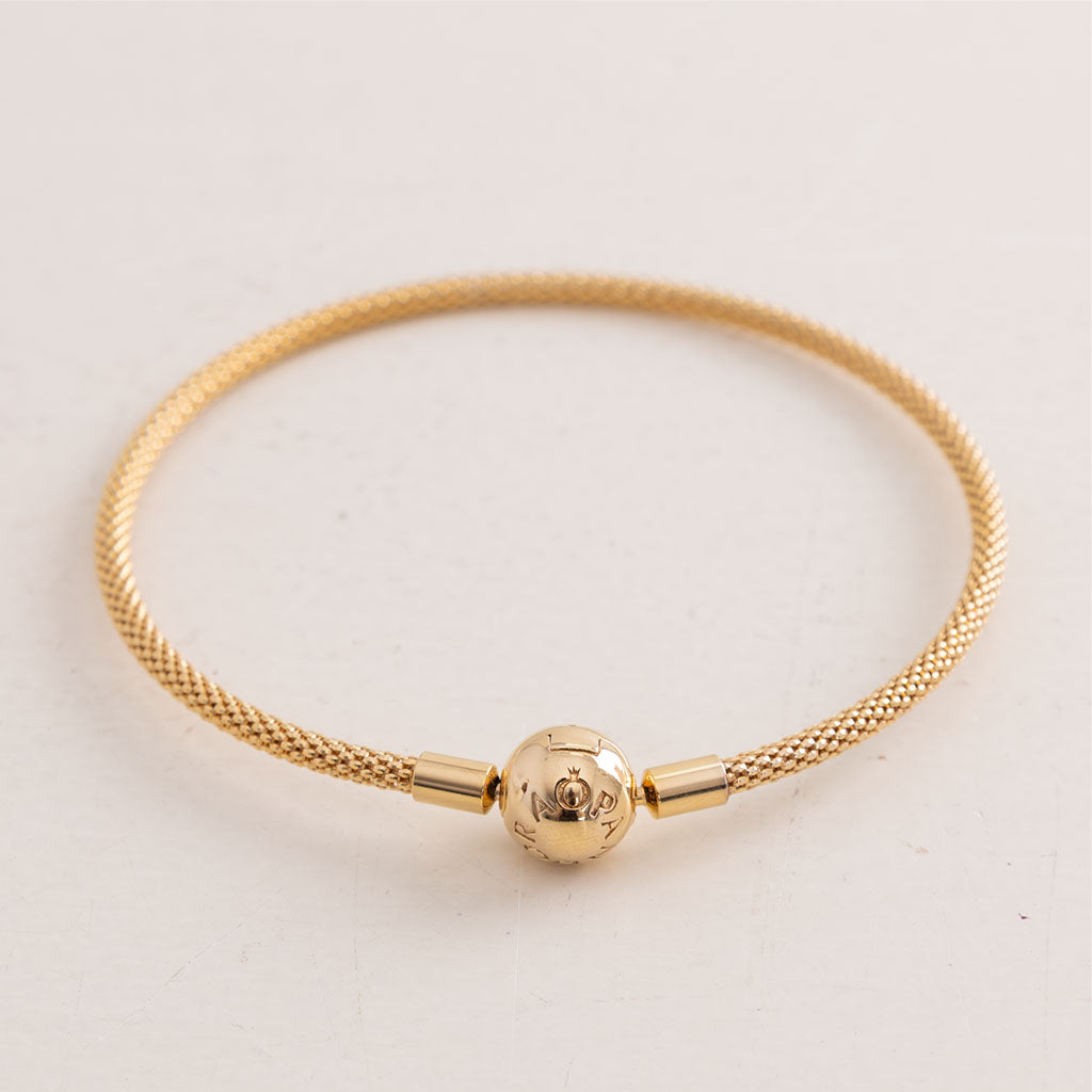 Pandora Moments 14k Rose Gold-Plated Mesh Bracelet & 15 Red Roses Bouquet