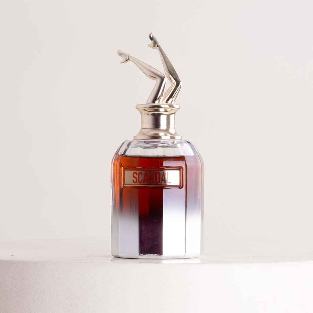 Jean Paul Gaultier Scandal Elixir Parfum Pour Femme 80ml & 15 Revival Roses Hand Bouquet