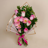 Flowrista Gorgeous Pink Roses Bouquet