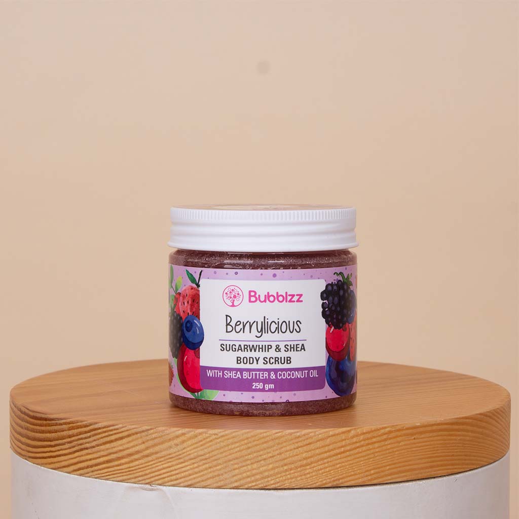 Bubblzz Love Is In The Air Beauty Berry Kit & Pink Roses Vase