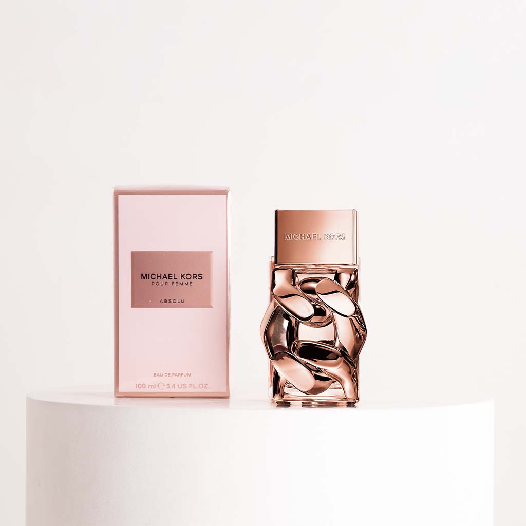 Michael Kors Pour Femme Absolu Eau de Parfum 100ml & 15 Revival Roses Hand Bouquet