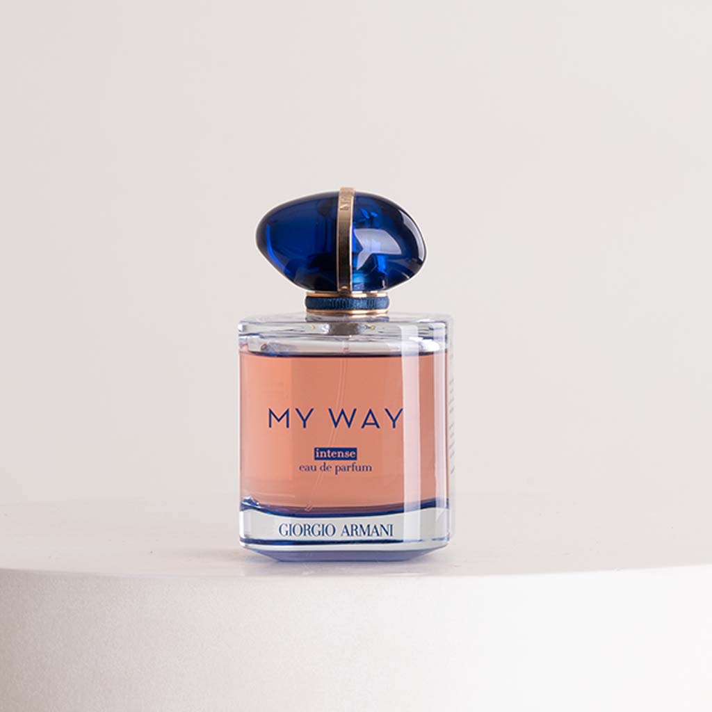 Giorgio Armani My Way Eau de Parfum 50ml & 15 Revival Roses Hand Bouquet