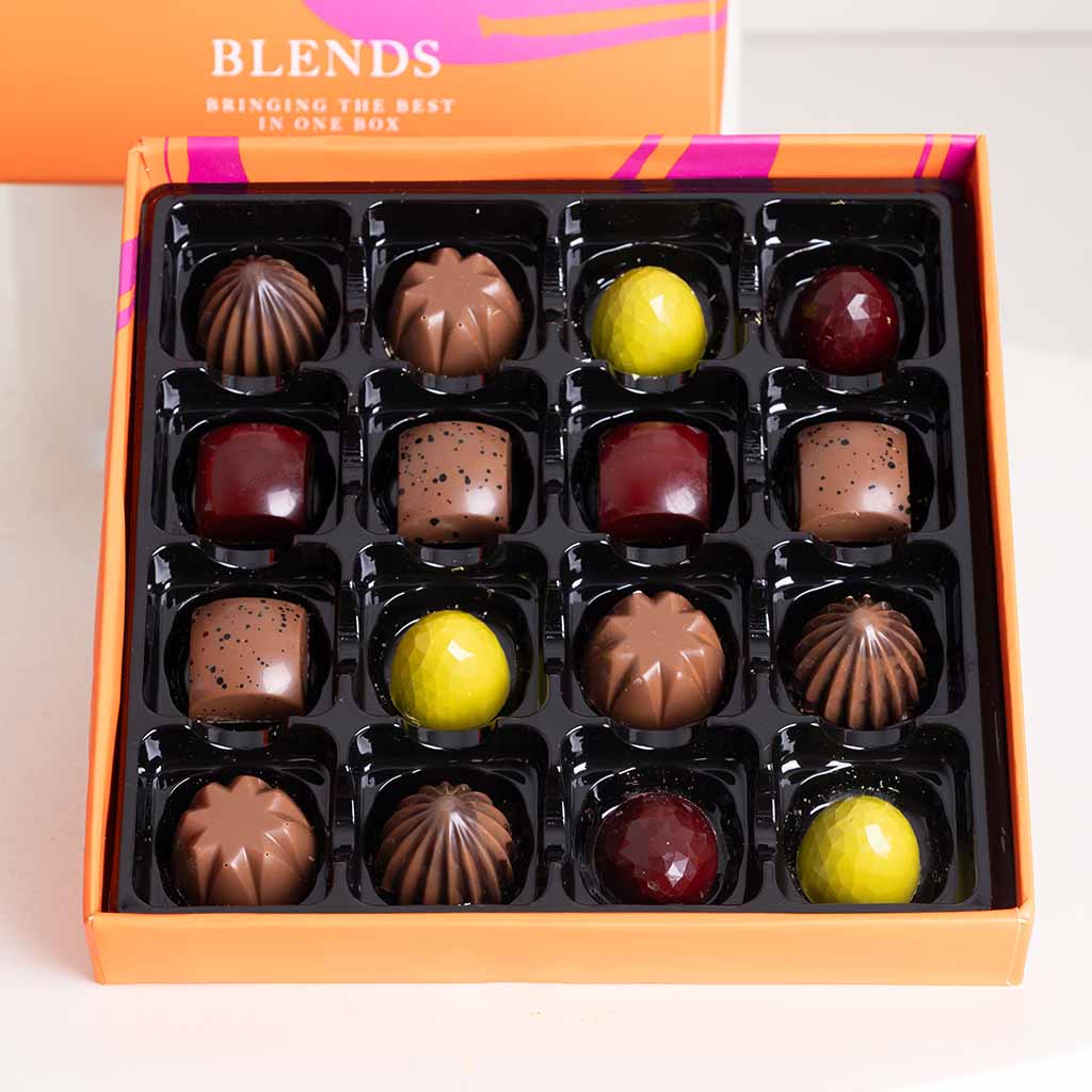 Moko Blend Chocolates Box & Gerbera Mixed Vase