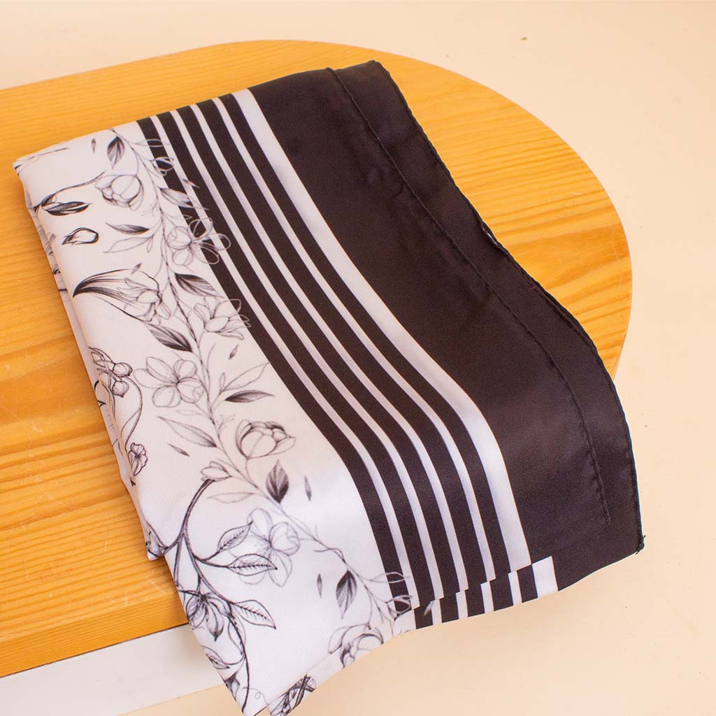Sketch Elegance & Roses Bundle - Velour Hams Scarf & Alamki Juliette Black Bag & Red Roses