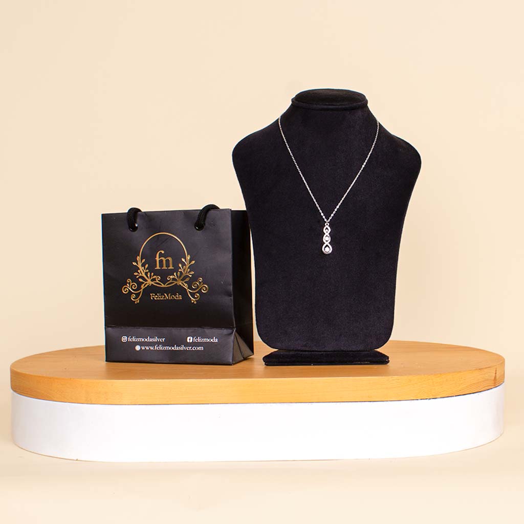 Felizmoda Three connected pendants with three stones silver necklace| White Flower Vase