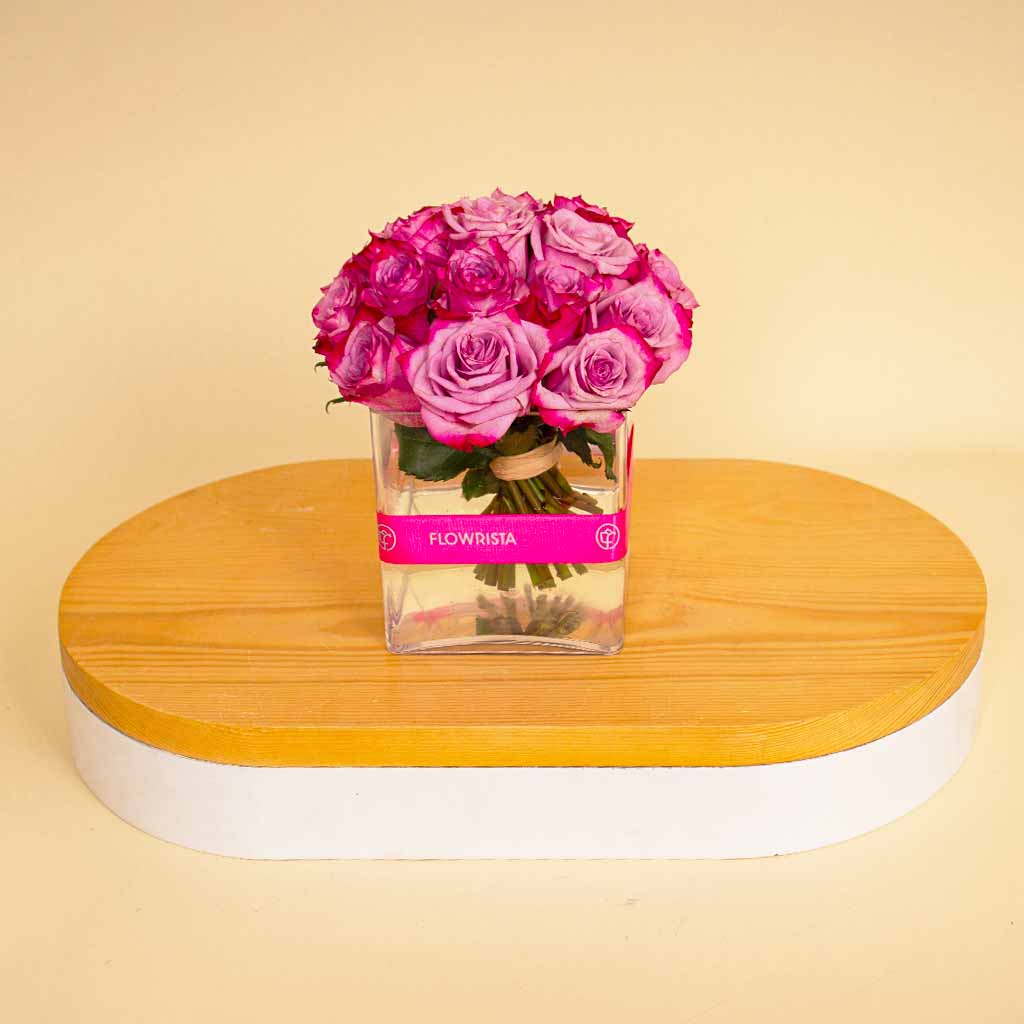 Deep Purple Roses Cube Vase – 20 Flowers