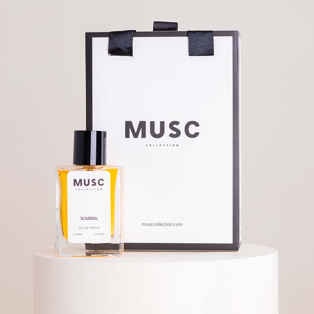 MUSC Scandal Musc Perfume & Purple Roses Vase