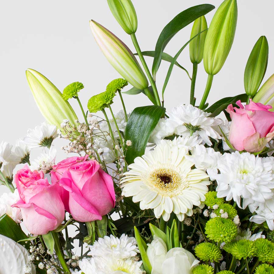 Flowrista | Blush Harmony Vase with Ferrero Rocher