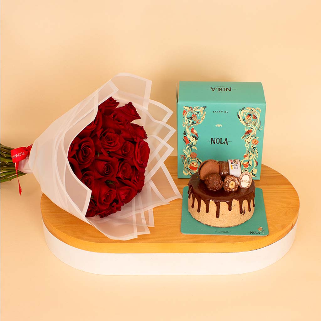 Nola Nutella Crunchy Cake & Red Roses