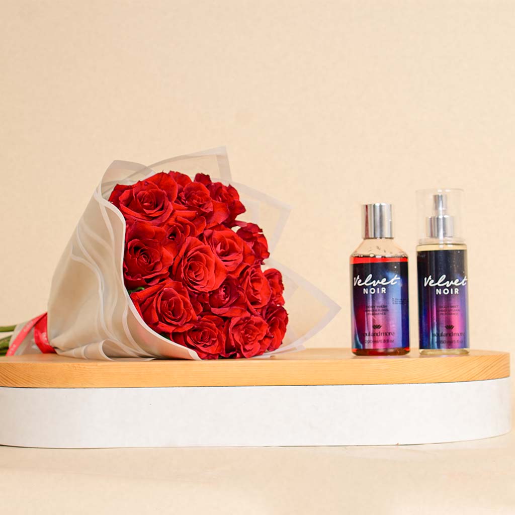 Soul & More Velvet Noir Set & 15 Red Love Hand Bouquet
