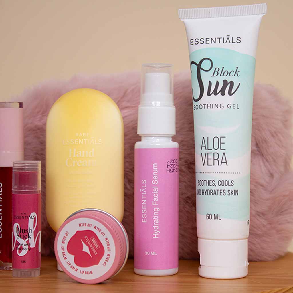 Essentials Autumn Everyday Pouch And 15 Roses