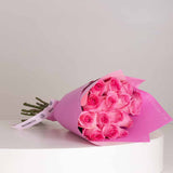 Patchi Les Signatures Prestige Box 940g & Pink Flowers Bouquet