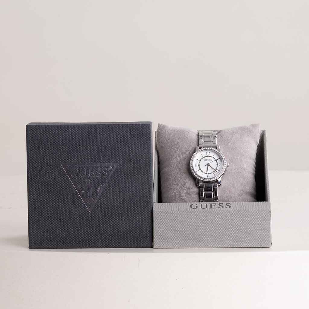 GUESS Melody Watch & Revival Roses Bouquet