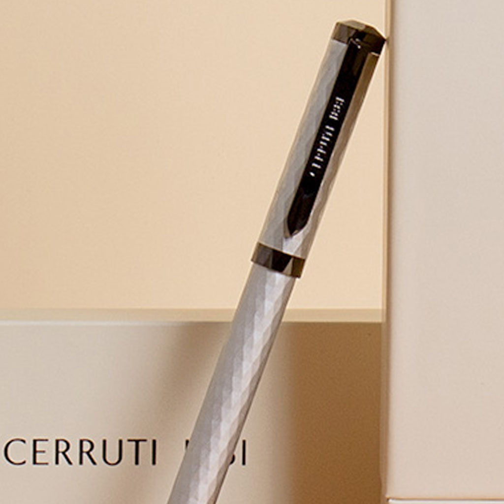 Signature Moments Set NSS220601C Pen |15 Red Roses Vase
