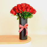 Amaz Gorgeous necklace 24k gold plated | A vase of red roses