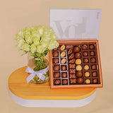 Voila Belgian Chocolates & Vase 25 White Rose