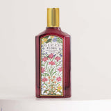 Gucci Flora Gorgeous Gardenia Eau de Parfum Intense 100ml & 15 Revival Roses Hand Bouquet