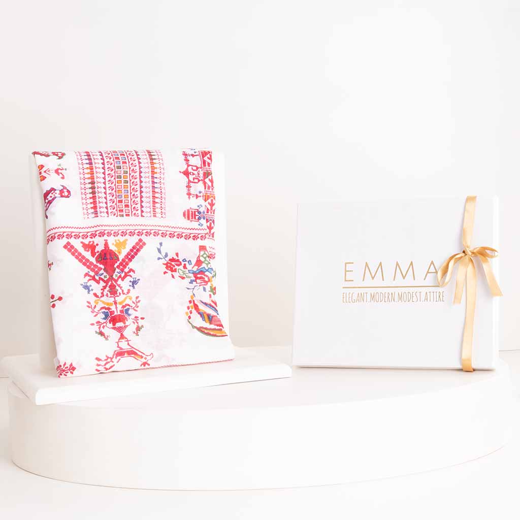 EMMA Persian Queen & Red Roses Bouquet