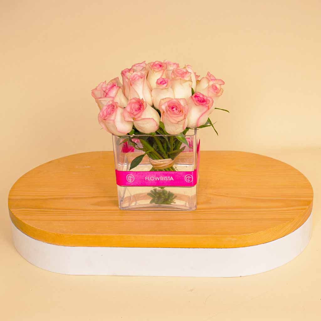 Pink Flowers Vase Cube – 20 Flowers
