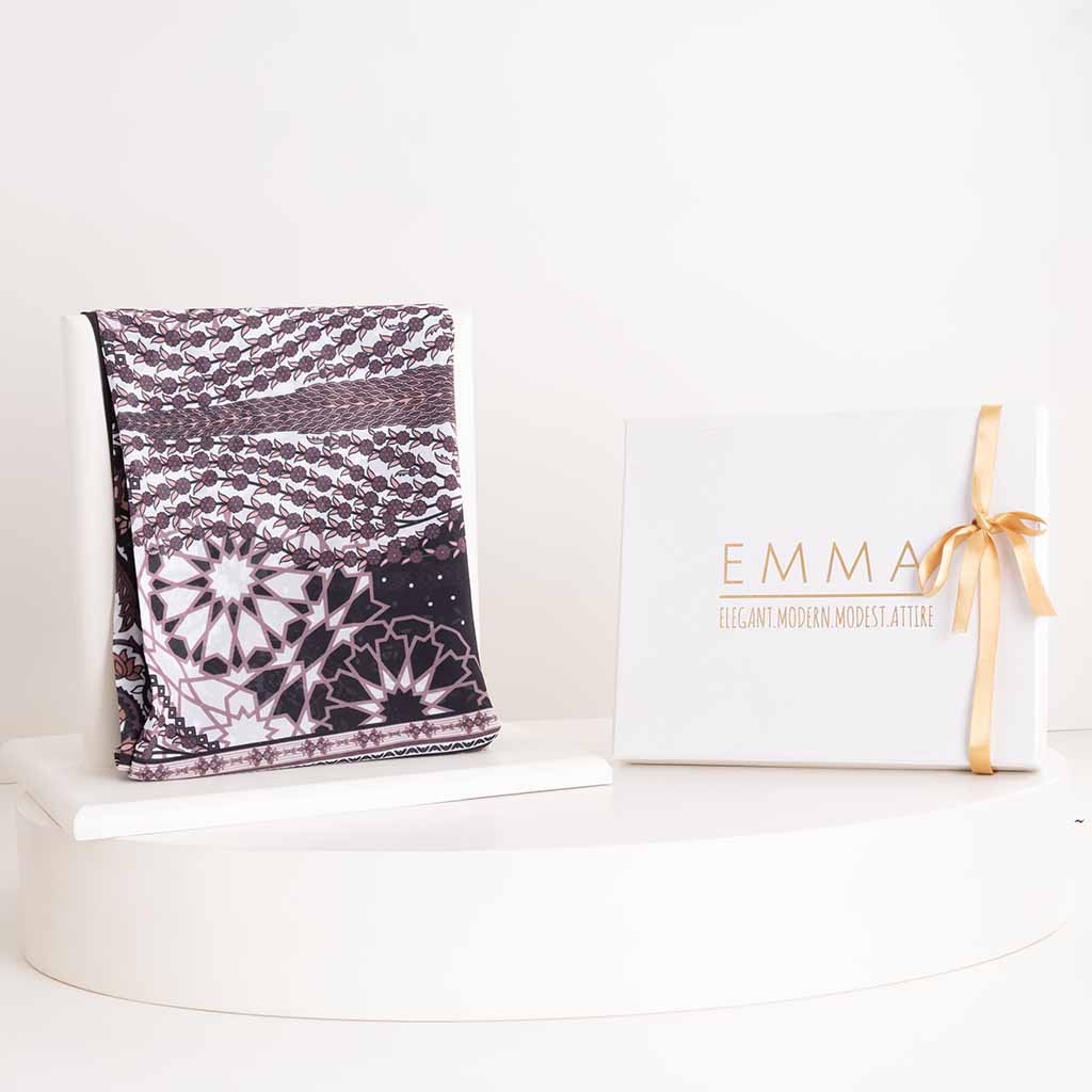 EMMA Mystic Woods Scarf & Quiet Love Bouquet