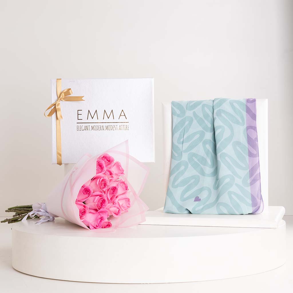 EMMA Cool Diva Scarf & Revival Roses Bouquet