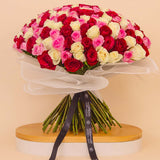 Flowrista | Grand Bouquet of 150 Mixed Roses